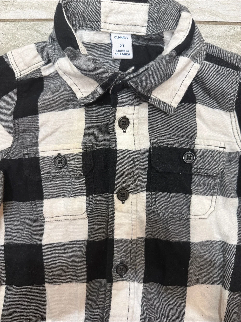 Old Navy Black & White Buffalo Plaid Button-Up Shirt